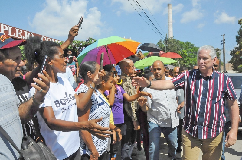 Díaz XCanel en El Salvador