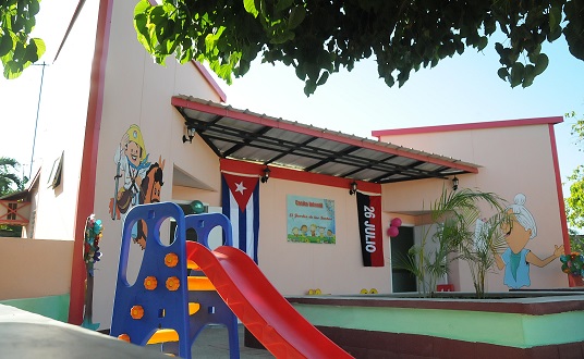 1 Casita infantil Cayamo