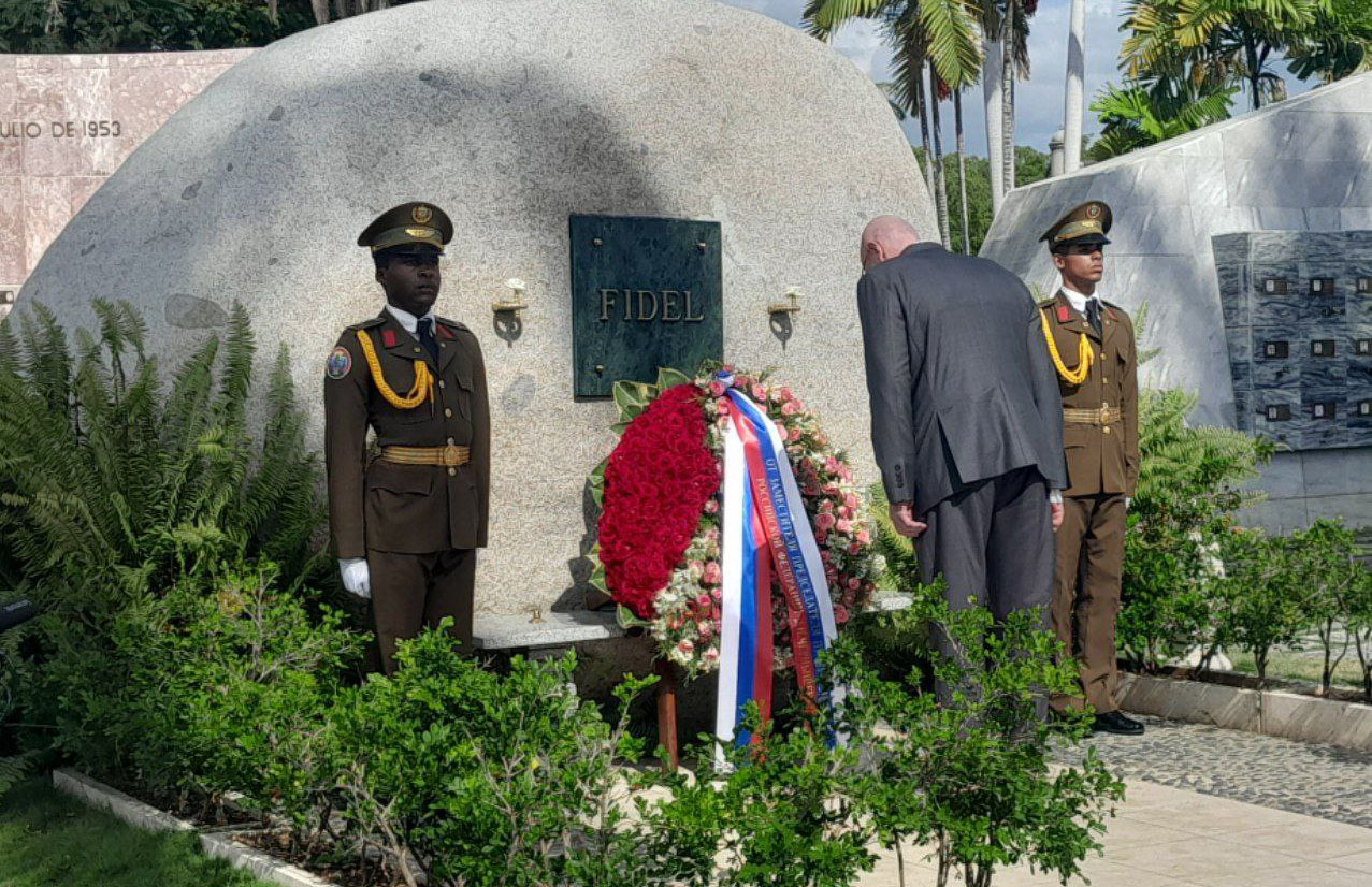 0403 vicepresidente ruso rindio tributo a fidel3
