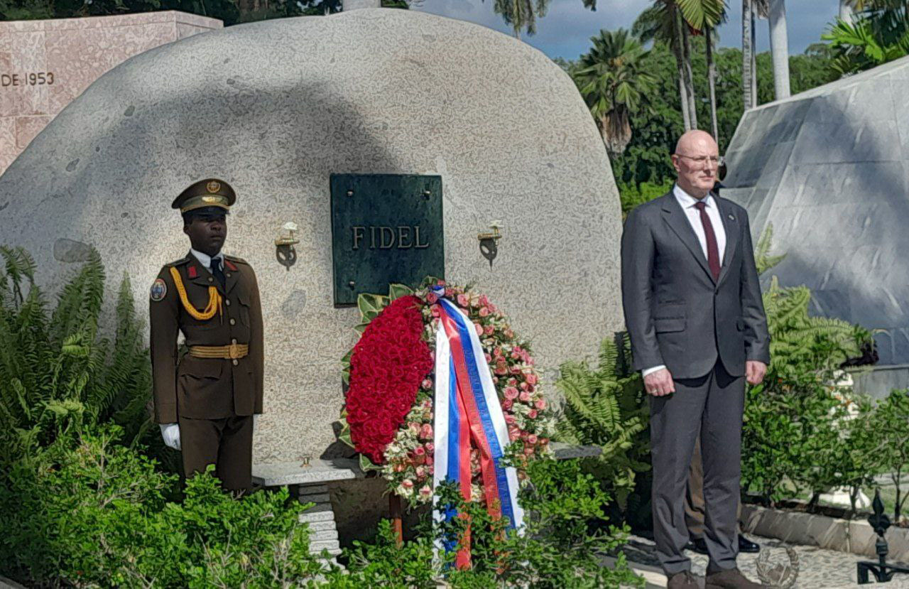 0403 vicepresidente ruso rindio tributo a fidel4