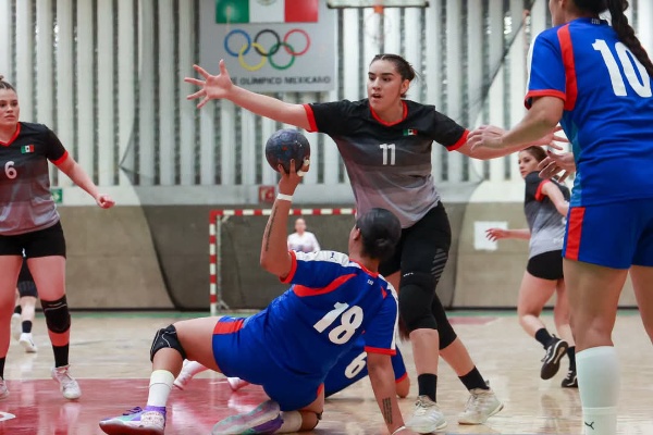 25 Fem Cuba vence a México en Norca