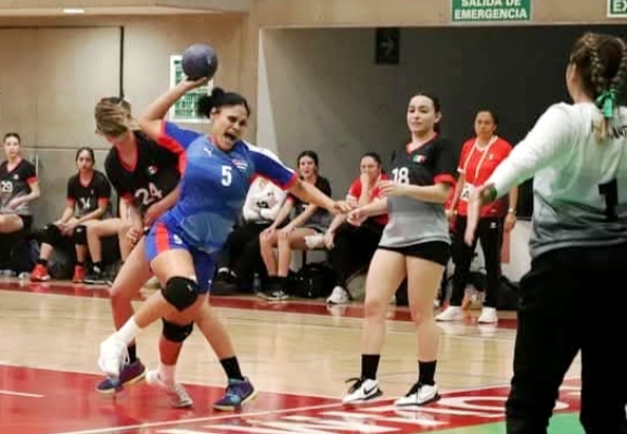 25 Fem Jr Cuba vs Mex