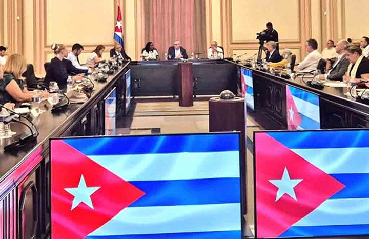 0213 parlamento