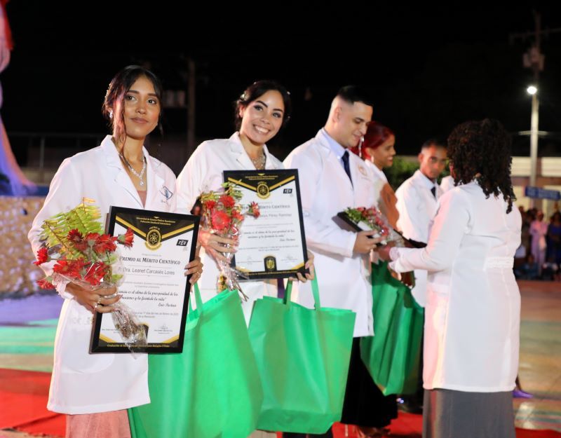 Graduación UCM otra