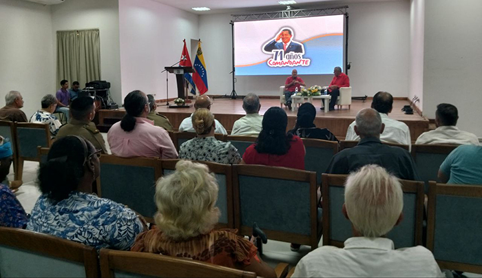 0 28 homenaje chavez 2