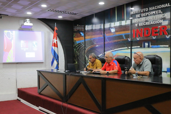 25 Conf prensa 4