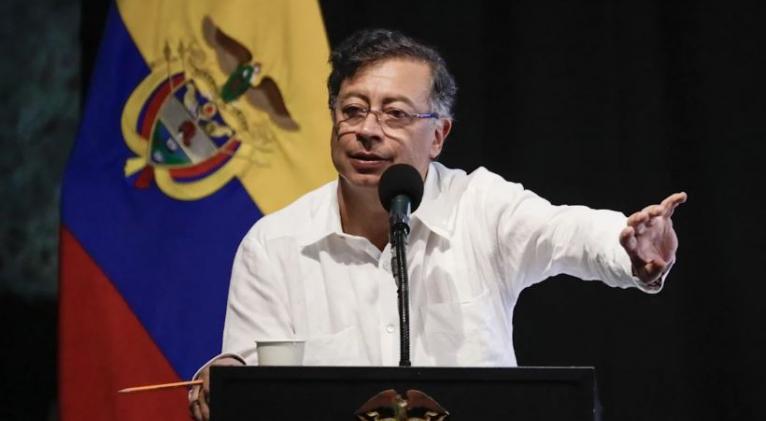 gustavo petro 0 1