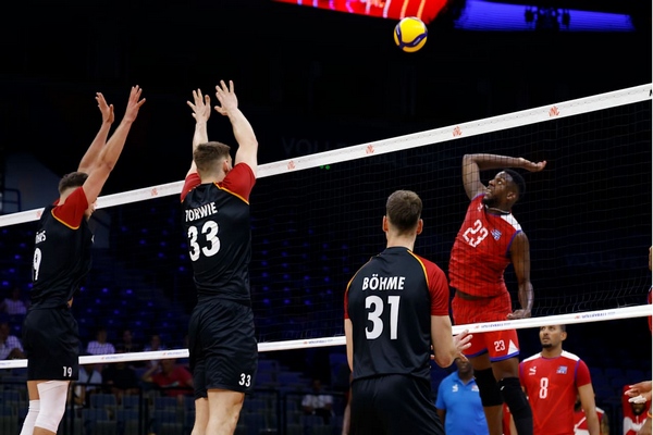 25 VNL 2S M Yant Ataca vs ALE