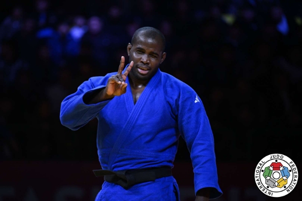 25 Silva gana en GP Austria