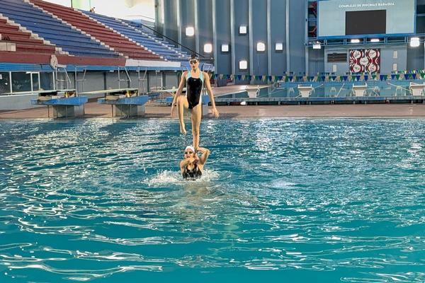 25 Entrenamiento natación artística 2