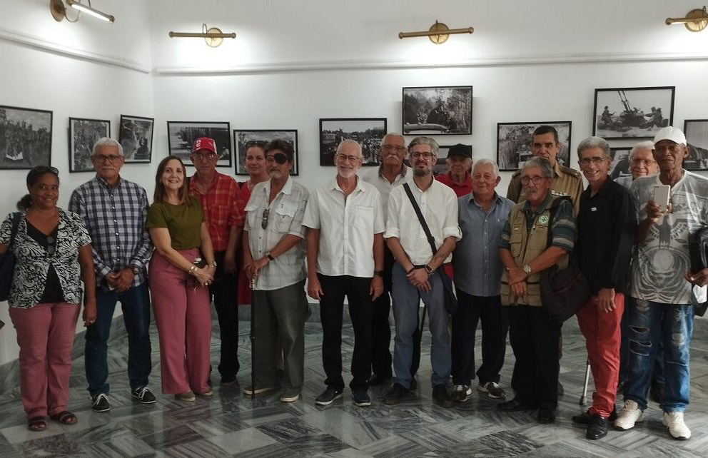 1017 expo correspponsales guerra upec