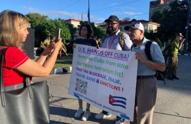 1021 comite manos fuera de cuba