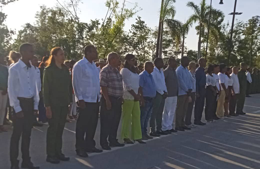 0128 ofrendas florales jose marti stgo3