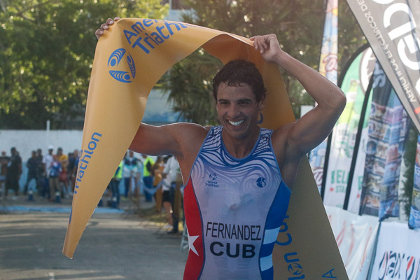 25 Triatlon Habana 01 Marcos