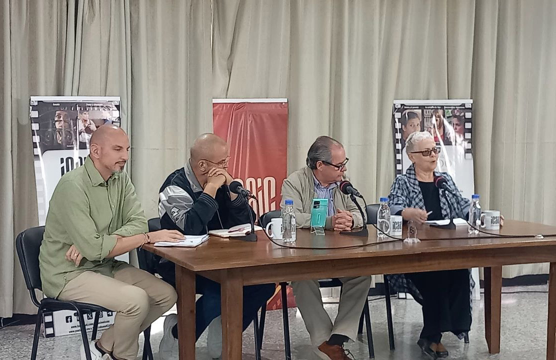 0225 dialogo icaic economia feminsmo