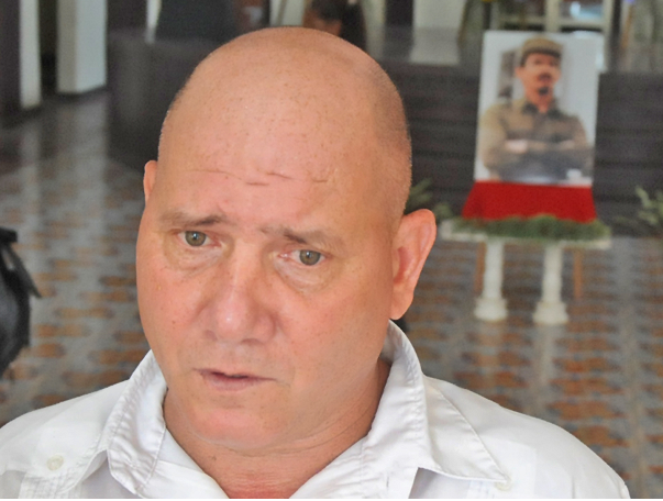 carlos portada