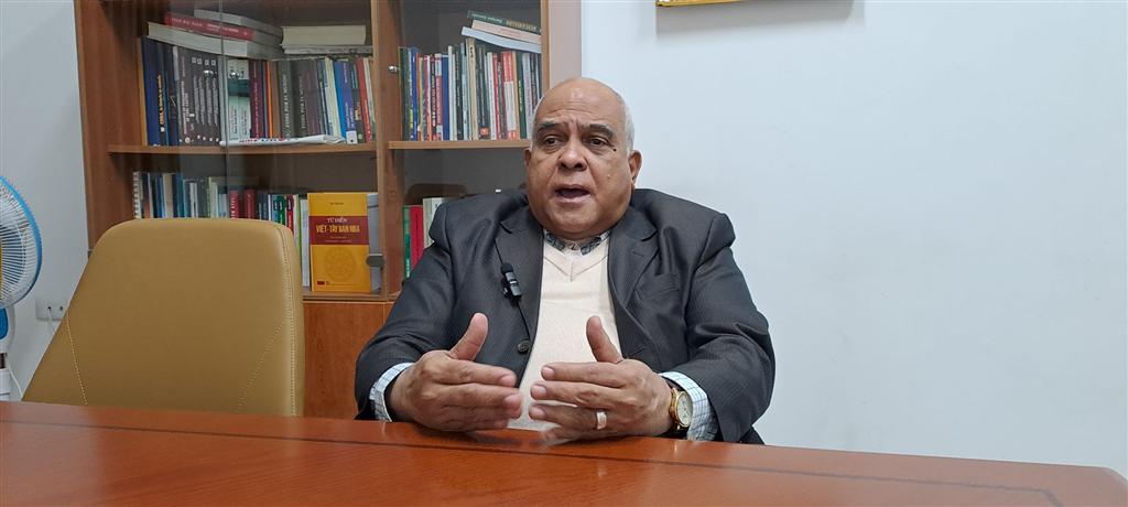 2712 Embajador Vietnam Orlando Hernández Guillén