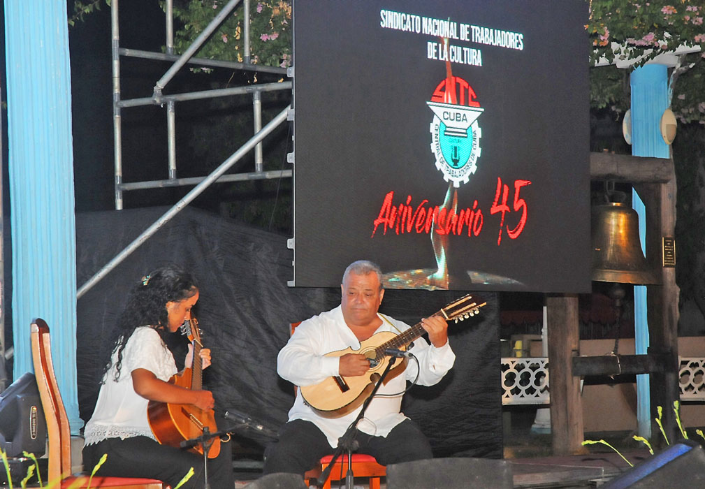 acto dia sindicato cultura3