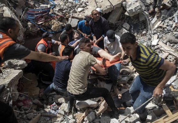 Israel bombardea Gaza 580x401