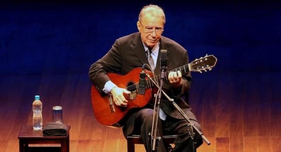 Joao Gilberto padre del bossa nova foto dpa 580x314
