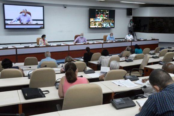 Reunión Díaz Canel 580x386