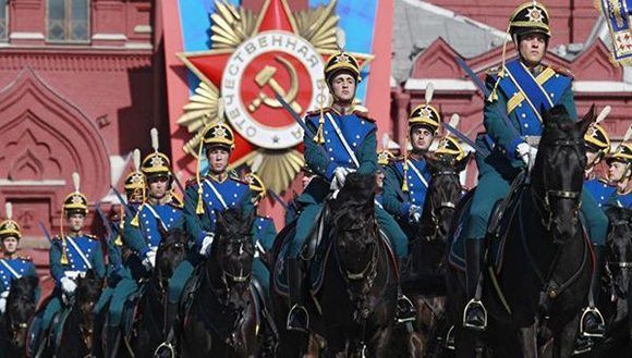 Rusia también rinde homenaje a los casi 27 millones de civiles y soldados que murieron en la Segunda Guerra Mundial. Foto EFE 580x329