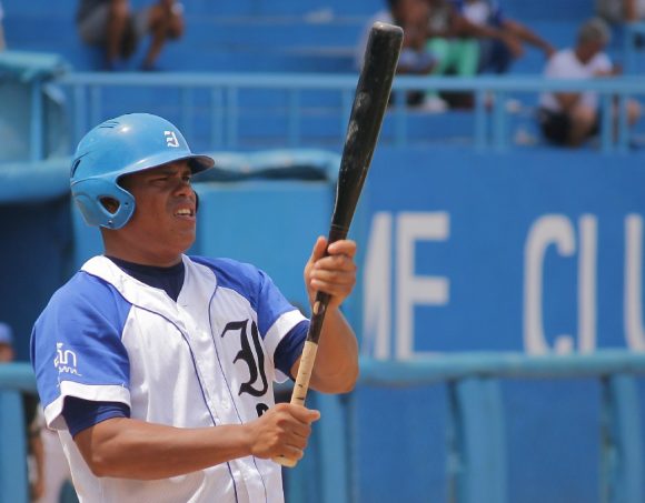 Yordanis Samón fue pieza clave en la victoria de los Industriales 580x453