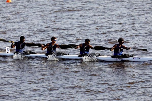 CAN K4 Plata Masculino 1