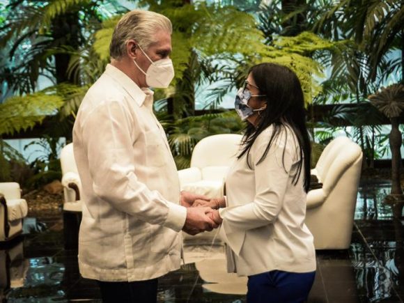 Diaz Canel y Delcy Rodríguez 580x435