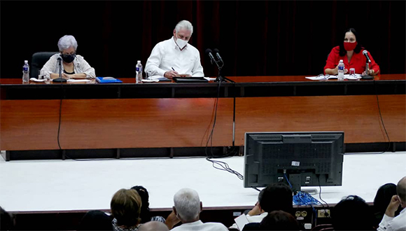 Diaz canel balance contraloria abr22