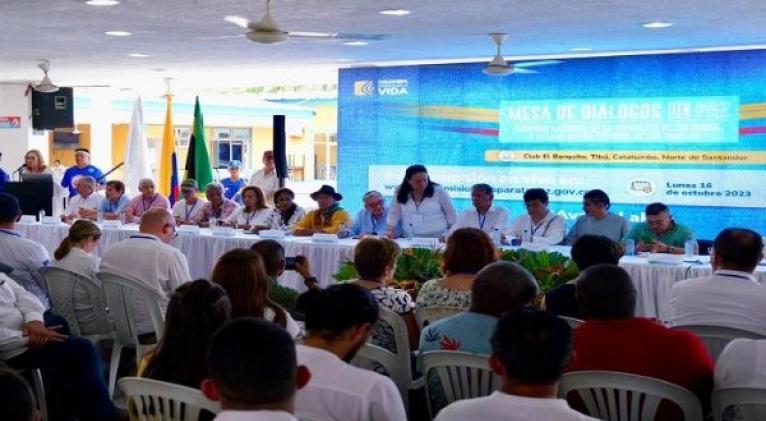 anuncian nuevo ciclo de dialogos entre gobierno y las farc en colombia