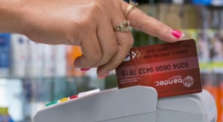 bandec cienfuegos feria comercial tarjetas