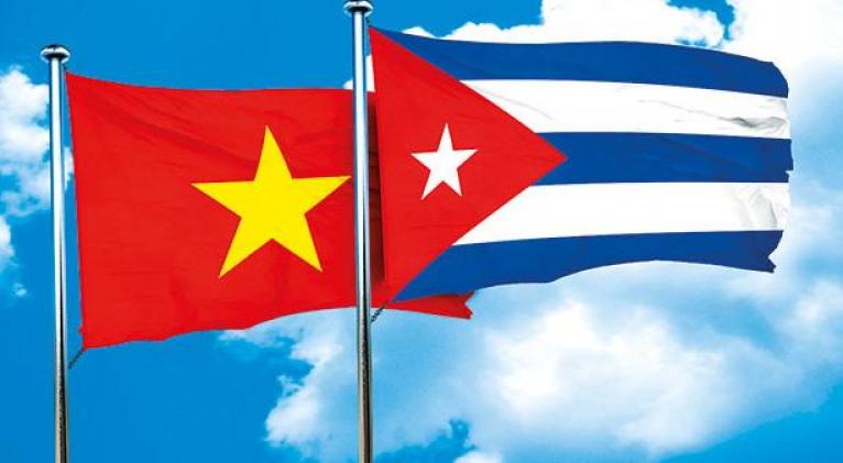 banderas cuba vietnam