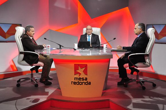 1 Conversando con el Presidente del INDER 580x385