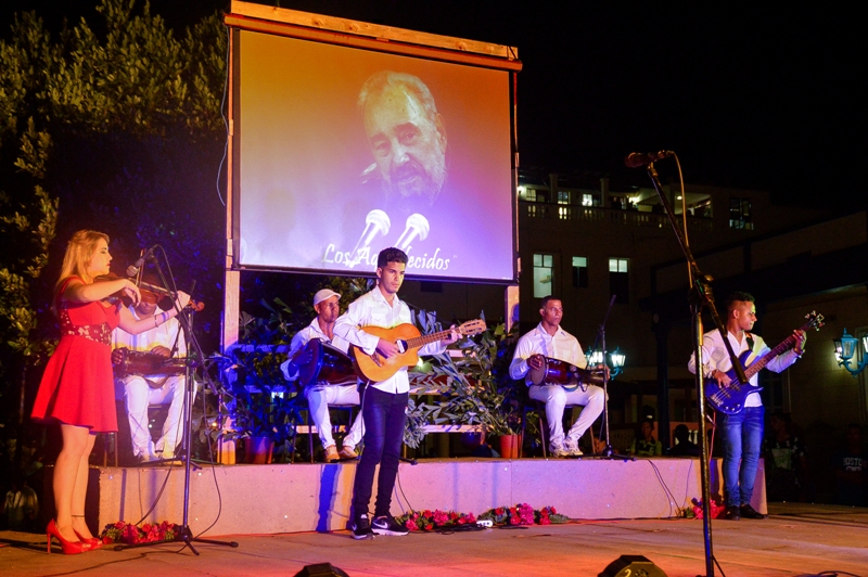Gala Baracoa con Fidel 2
