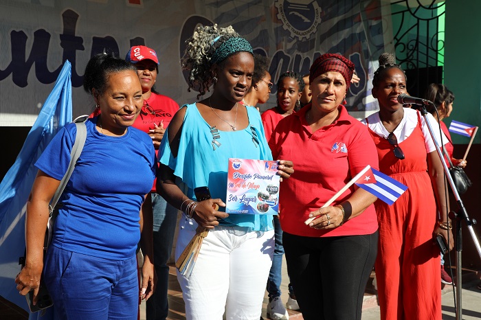 desfile pioneril por el primero de mayo 2025 3