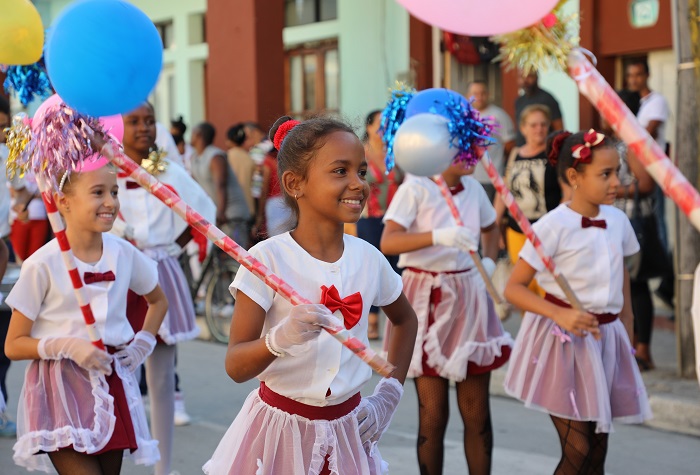 desfile pioneril por el primero de mayo 2025 1