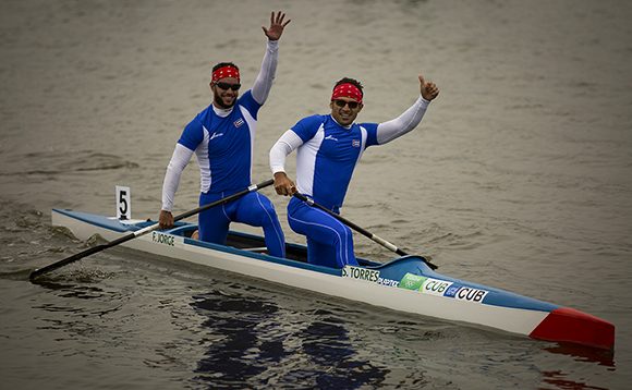canotaje serguey y fernando oro en c2 a mil metros 2 580x358