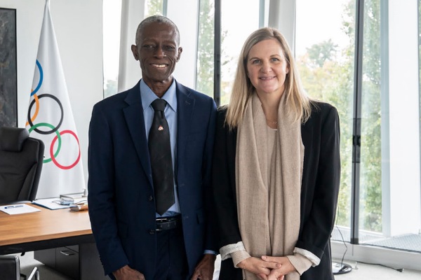 25 Richards Presidenta COI