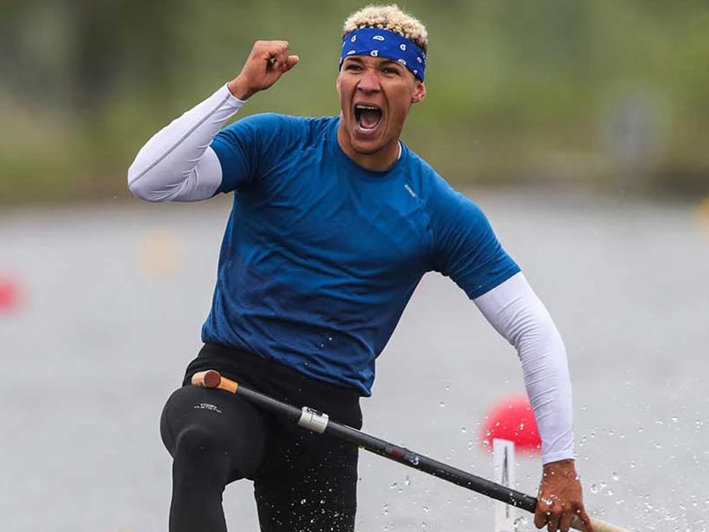 Canoista cubano Jose Pelier en busca del boleto olimpico 1