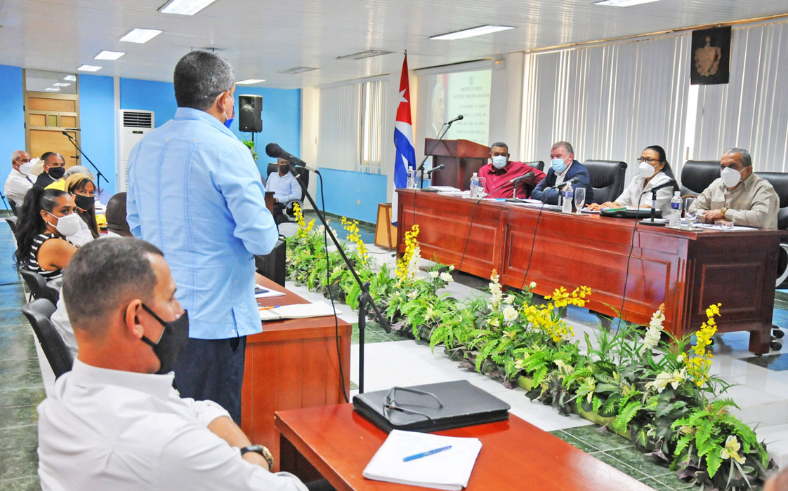 asamblea de balance de Turimso Gtmo 2022 3