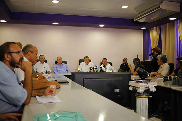 conferencia de prensa accidente aereo en la habana 03