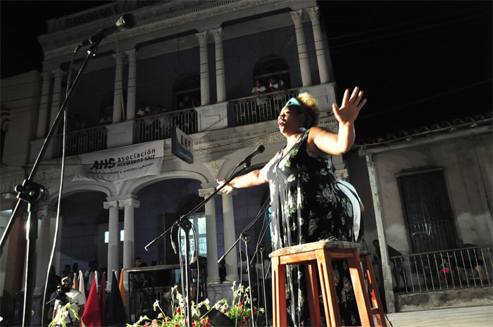 5 canción política