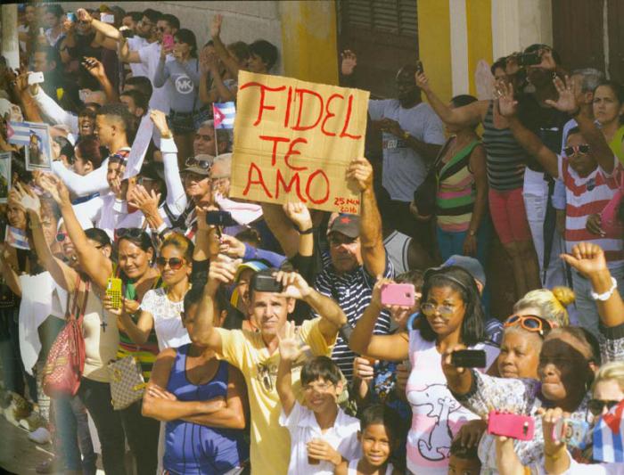 foto cartel amor fidel