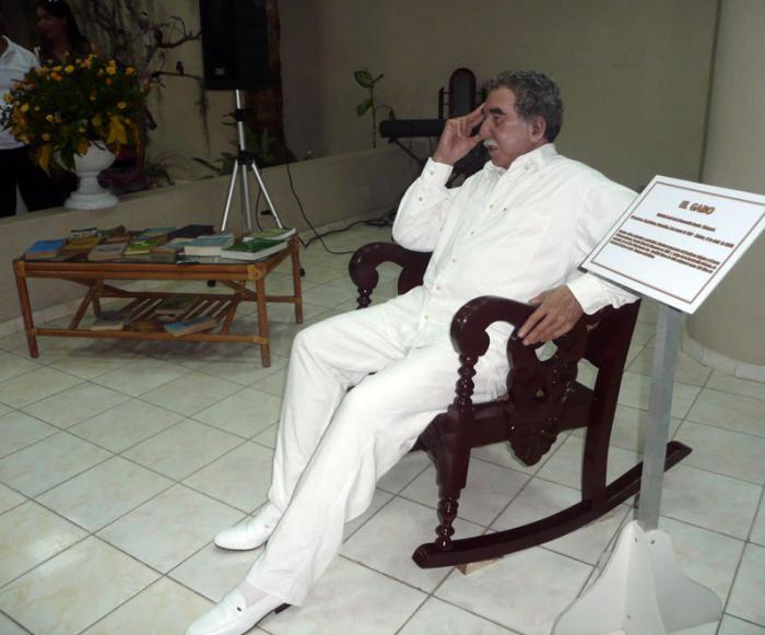 garcia marquez estatua