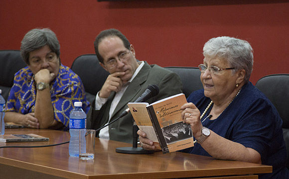 presentacion del libro un siglo de teoria de las relaciones internacionales cuba 2