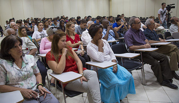 presentacion del libro un siglo de teoria de las relaciones internacionales cuba 3