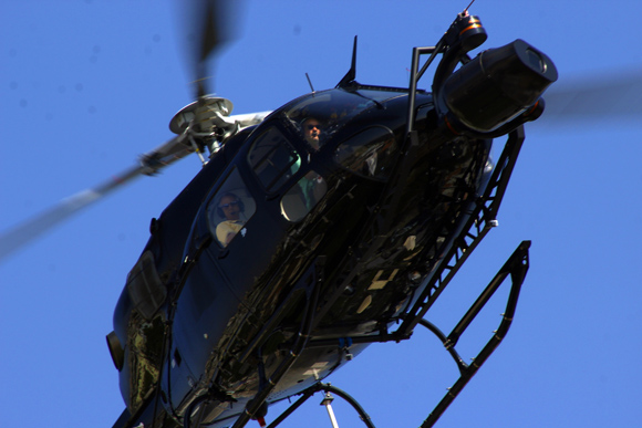 Helicoptero-Rapido-y-Furioso-sobrevuela-La-Habana2