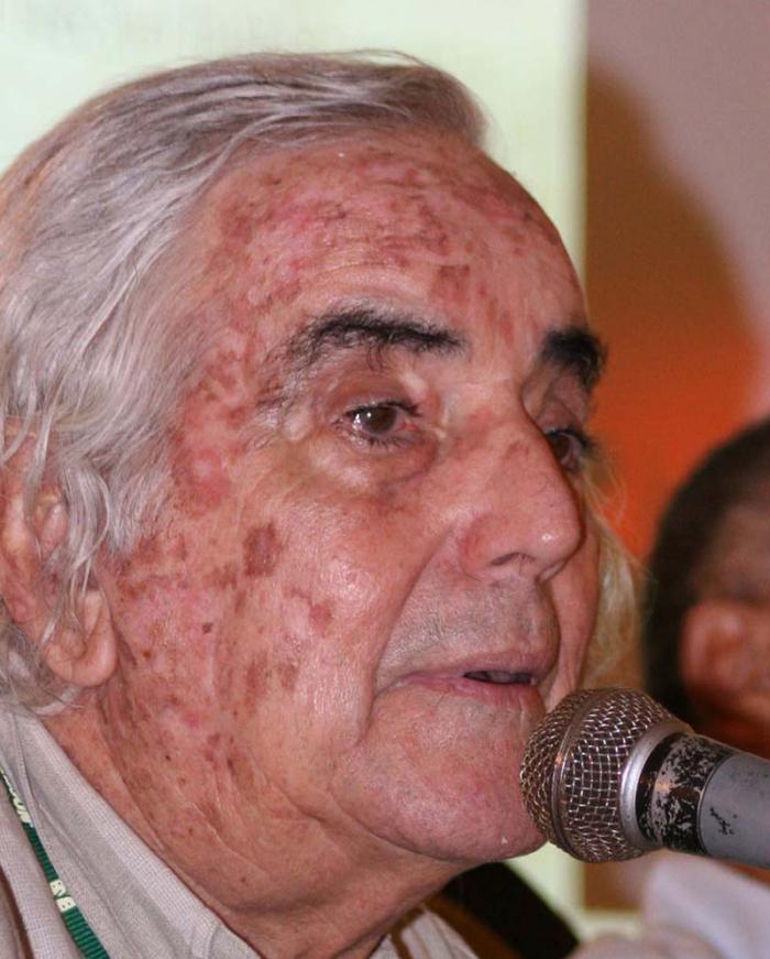 rogelio paris