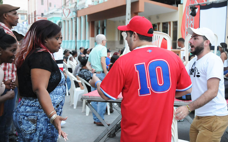 Apoyo al Team Asere 1